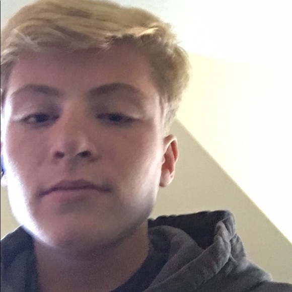 Meet your Posher, Whit - Picture 1 of 1